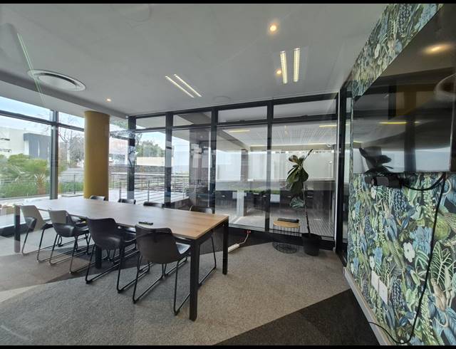 1,283M² OFFICE TO LET IN SANDTON CENTRAL